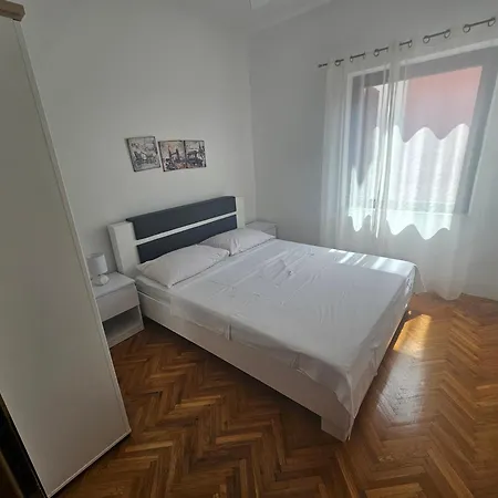 Anna Apartment