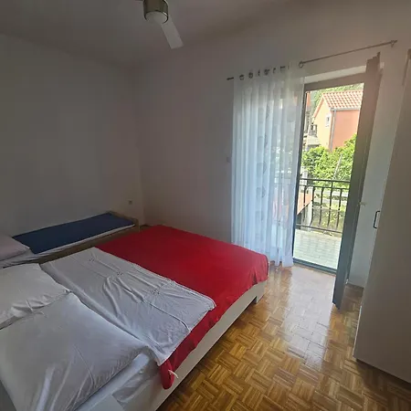 Anna Apartment