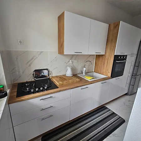 Anna Apartament Marina