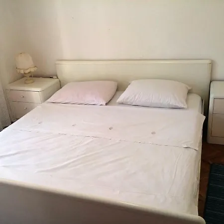 Apartment Anna Marina